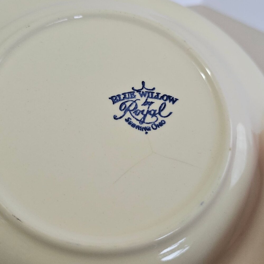 Royal USA Blue Willow Dinner Plates Salad Bowl lot Ironstone transferware Chinoi - Picture 4 of 13